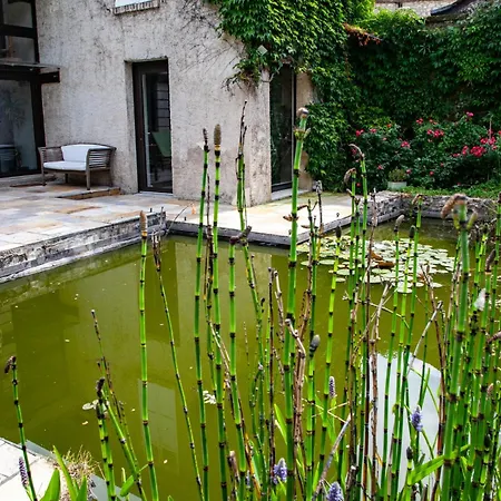 Le Clos De Gally Guest house